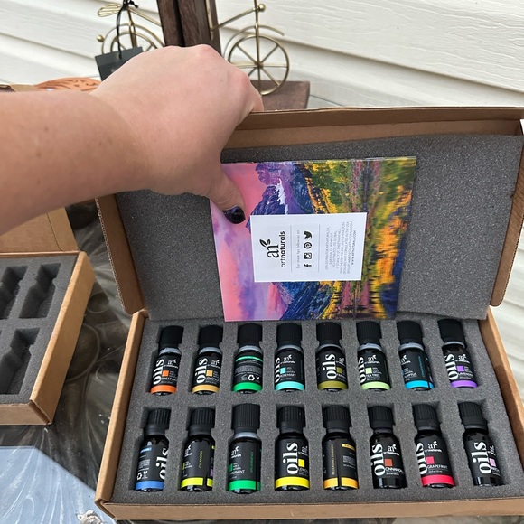 Unique ultrasonic technology wooden grain design oil diffuser and oils. W1-44-23 - Picture 3 of 8